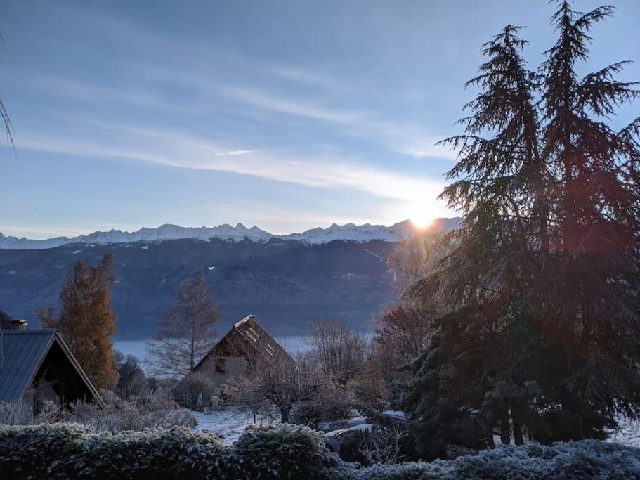 Maison Familiale En Montagne Avec Vue Merveilleuse Sur Le Massif De Belledonne Saint-Bernard  Exteriér fotografie