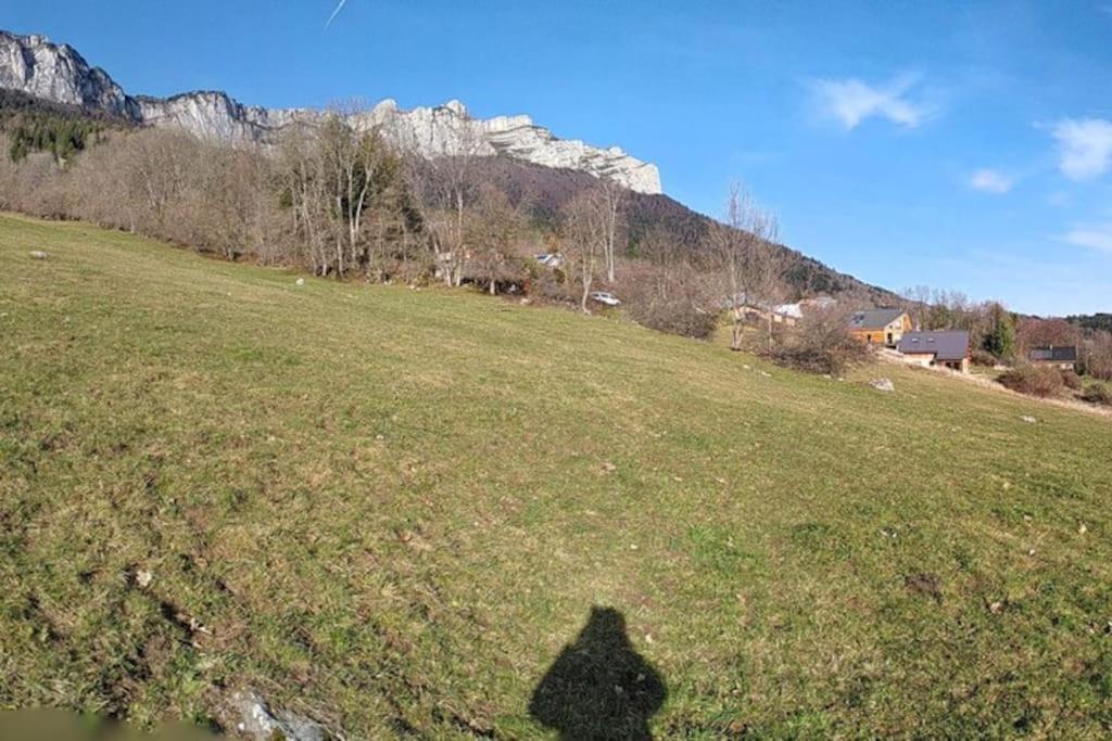 Maison Familiale En Montagne Avec Vue Merveilleuse Sur Le Massif De Belledonne Saint-Bernard  Exteriér fotografie
