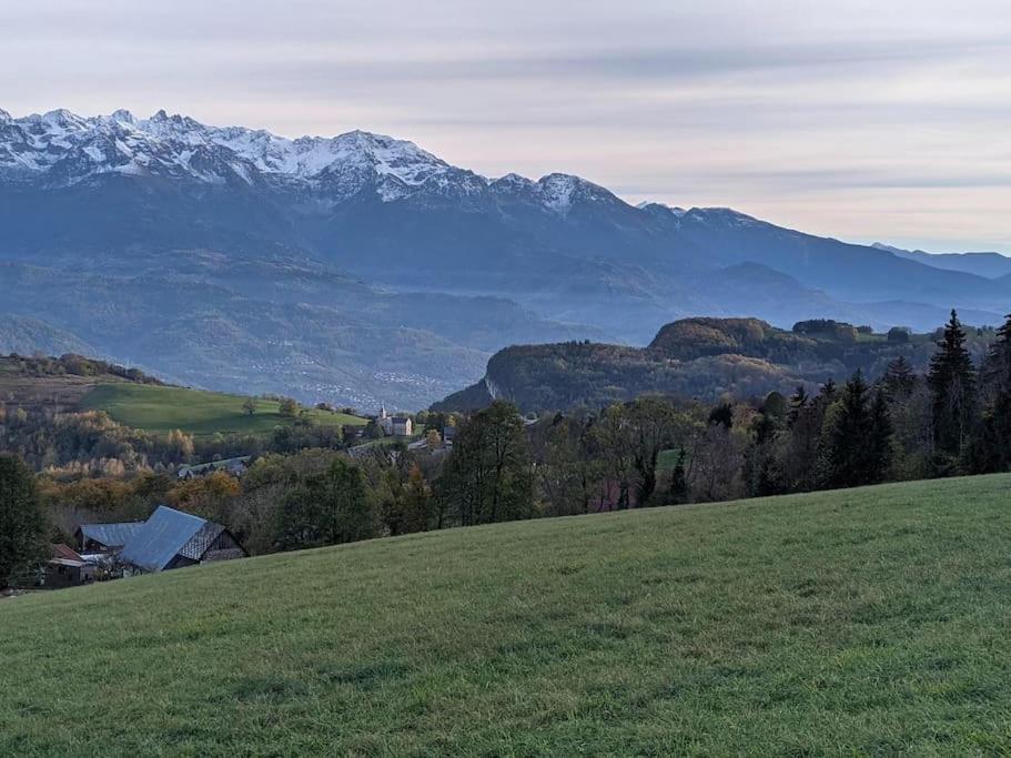 Maison Familiale En Montagne Avec Vue Merveilleuse Sur Le Massif De Belledonne Saint-Bernard  Exteriér fotografie