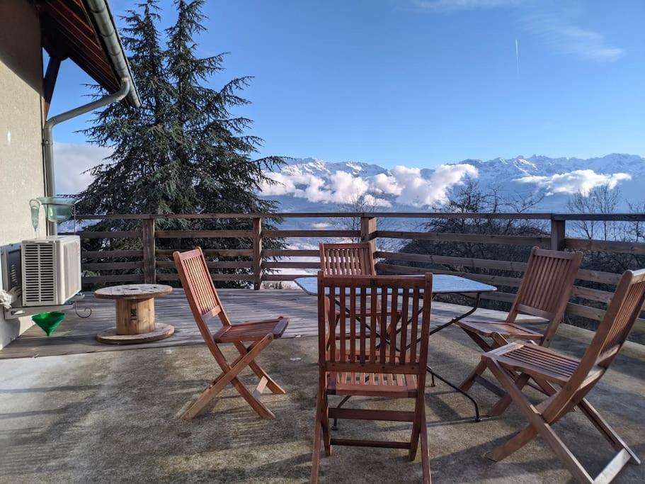 Maison Familiale En Montagne Avec Vue Merveilleuse Sur Le Massif De Belledonne Saint-Bernard  Exteriér fotografie